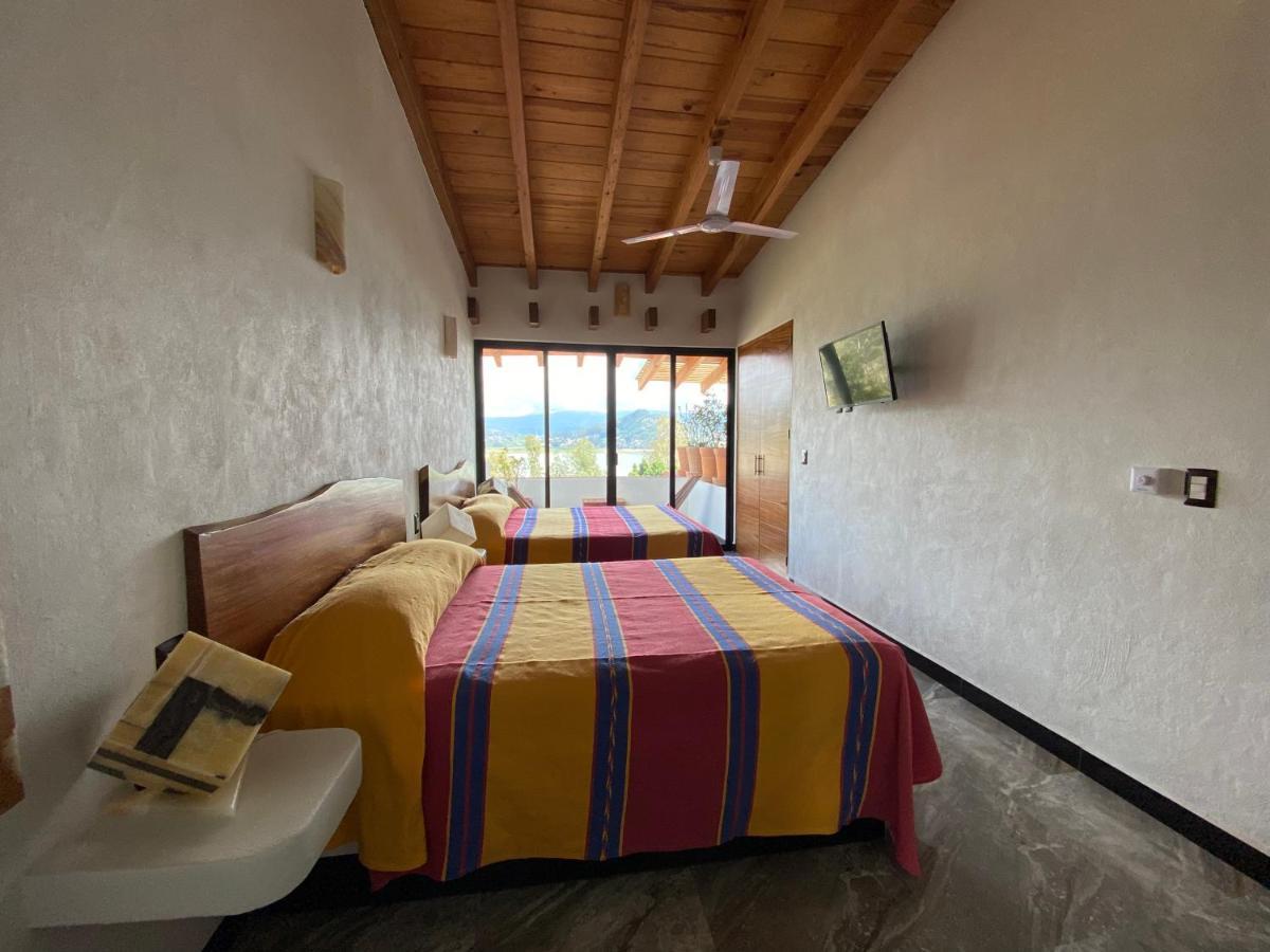 Hospedaje Anturios Valle De Bravo Exterior photo